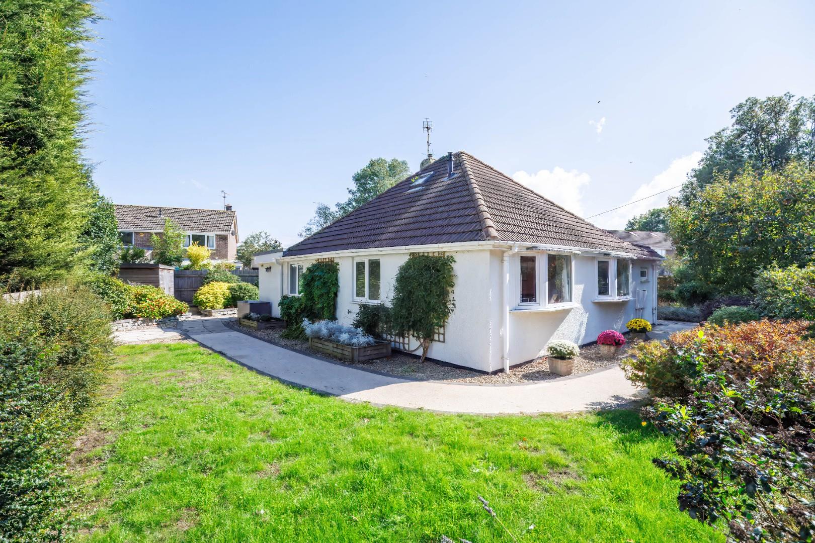 17 Charteris Close, Penarth, CF64 5RT
